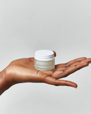 Fuktgivande läppsmör med kokosoljeskvalat och vitamin E Lip Harmony Glov - 3