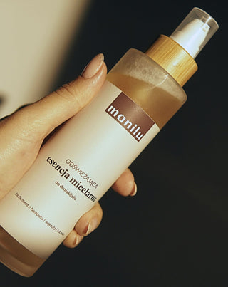 Uppfriskande micellär make-up remover essence för att lindra irritation med D-panthenol Manilu - 4