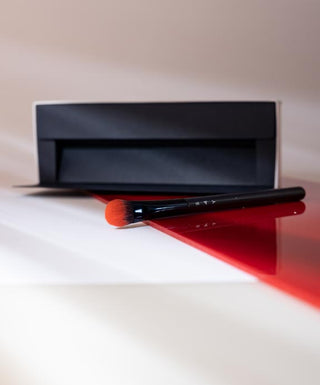 Konturborste med dubbla platta borst för bättre precision Nr 6 Say Makeup - 2