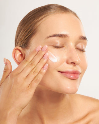 Återfuktande ansiktskräm mot rynkor med Nutridome macadamiaolja - 2