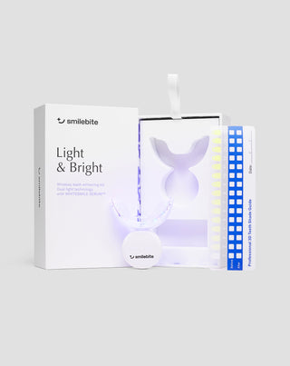 Tandblekningssats med LED-lampa och Light & Bright Smilebite blekningsgel - 1
