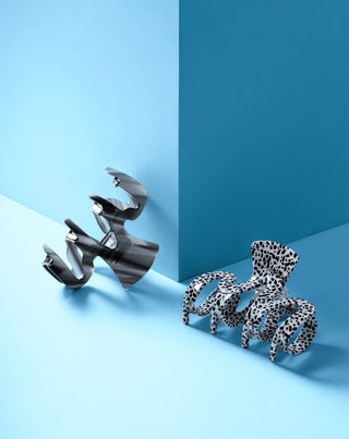 Set med stora hårspännen - marmorerade och svarta Twisty 2 st - 4