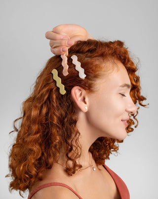 Set med vågiga hårspännen - pärla, grön, rosa Twisty 3 st. - 2