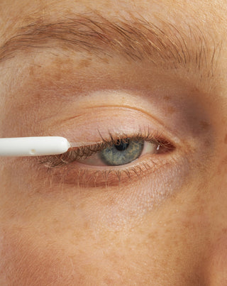 Nutridome ögonfransbalsam med en förtjockande, förlängande och stärkande effekt