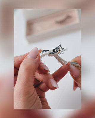 Sååå lockande Bamm!Lashes 2D lösögonfransar på en remsa för upprepad användning - 4