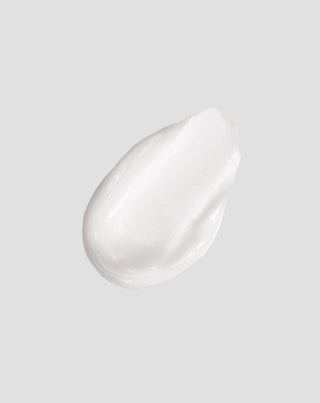 Korrigera sminkbas i en tub med E-vitamin som maskerar brister Correcting Paese - 2