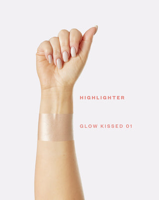 Glow kissed cream highlighter från Paese - 3