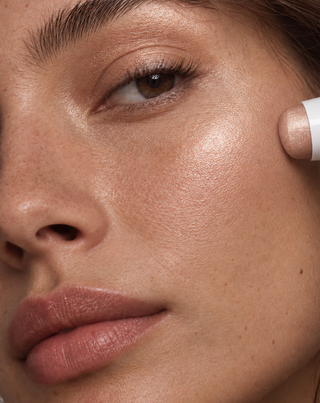 Highlighter i stift för ansikte och kropp, strålande lyster och utjämnande effekt, Champagne, Nutridome