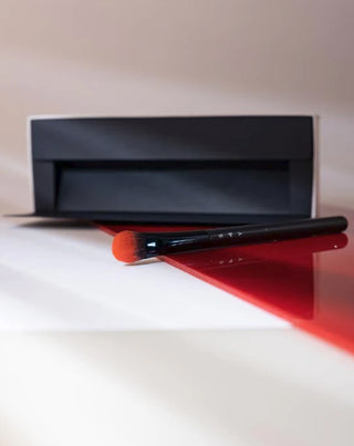 Konturborste med dubbla platta borst för bättre precision Nr 6 Say Makeup - 2