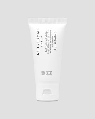 Återfuktande ansiktskräm med SPF 50 med allantoin och hyaluronsyra Nutridome - 1