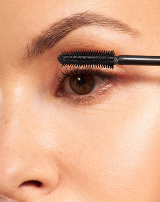 Curlingmascara med risvax och en exakt Nutridome-borste - 2