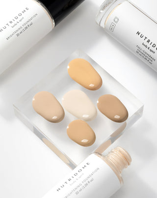 Nutridome Upplysande fuktgivande foundation med hyaluronsyra för mycket ljus hud - 2